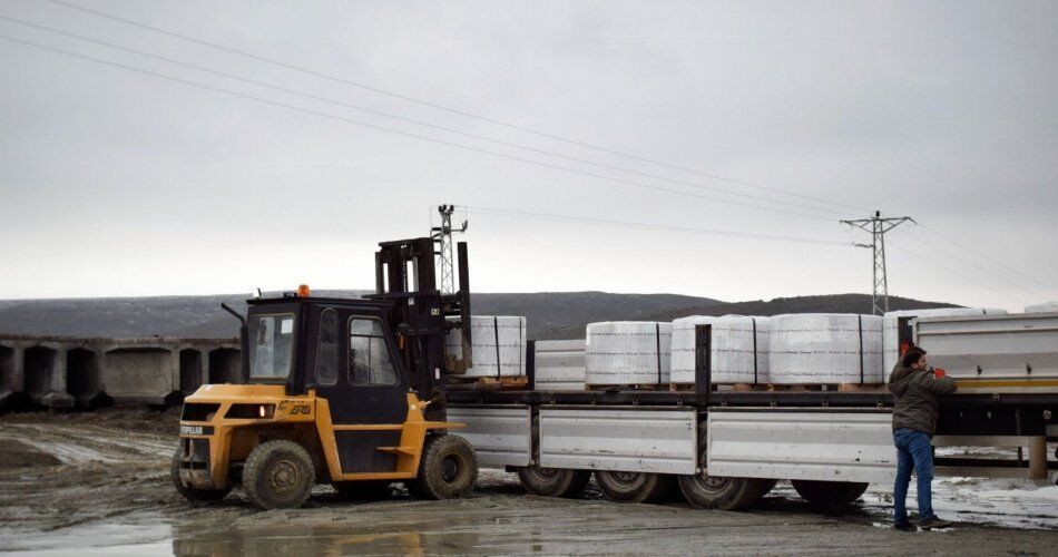 Guia estratégico para transporte de cargas completas para indústrias