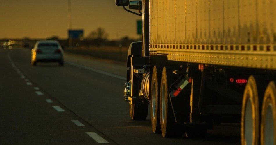 Transporte Rodoviário de Cargas: Nacional e Interestadual